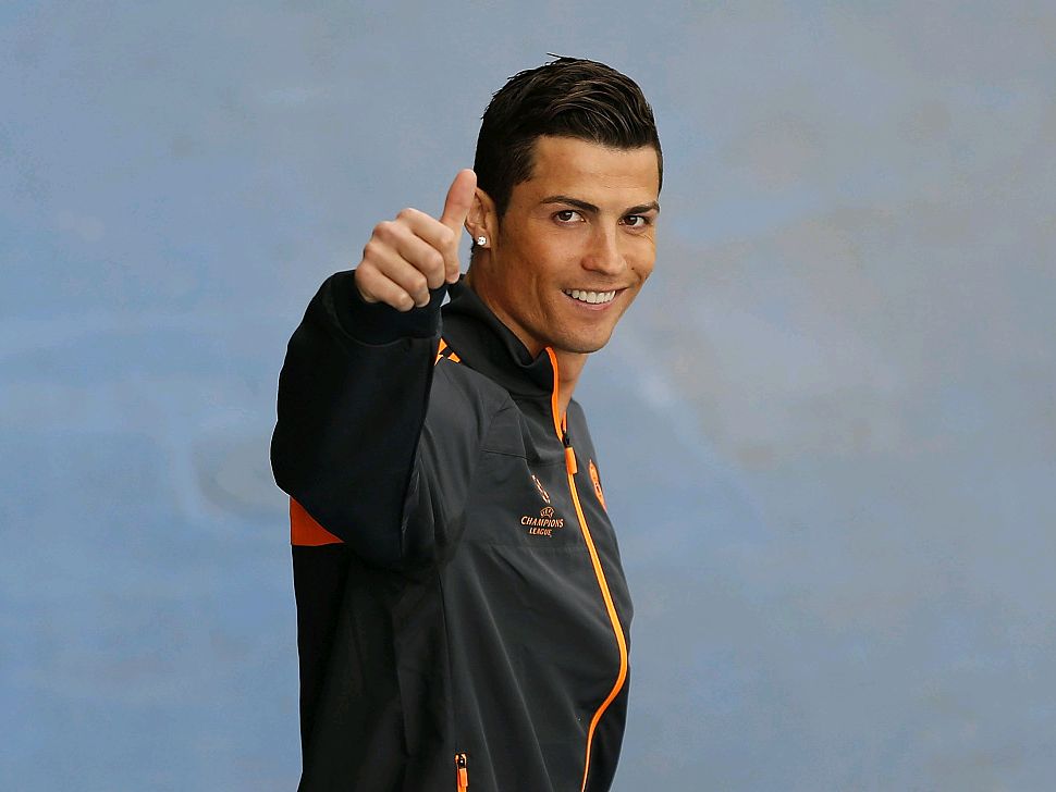 欧冠连续赛季进球纪录：本泽马、梅西连续18赛季进球第1（欧冠连续赛季破门纪录：梅西、本泽马18季连斩并列第一）