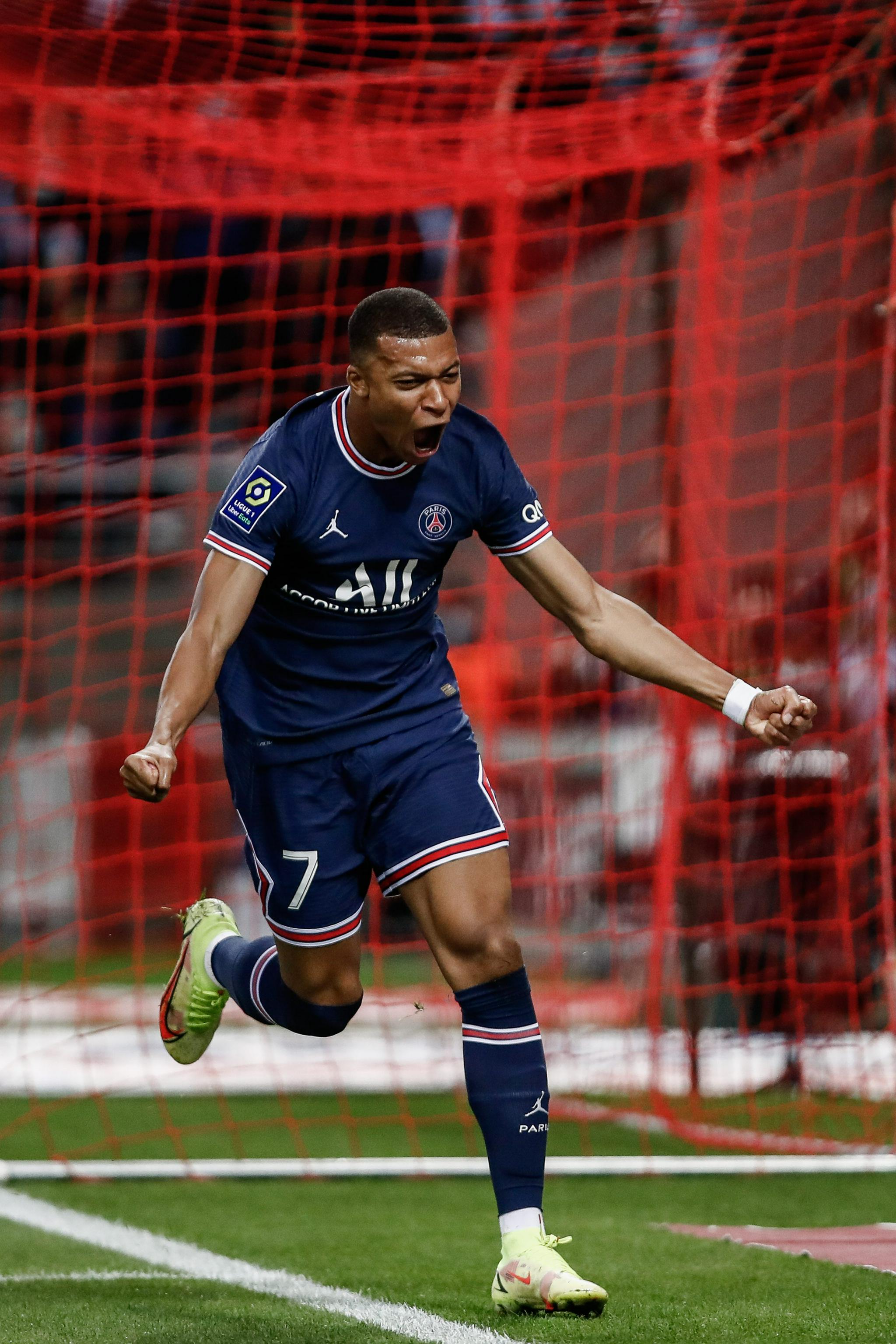 比利亚：亚马尔是一名独一无二的球员，很多年才会出现一个（比利亚：亚马尔天赋异禀，多年一遇的球员）