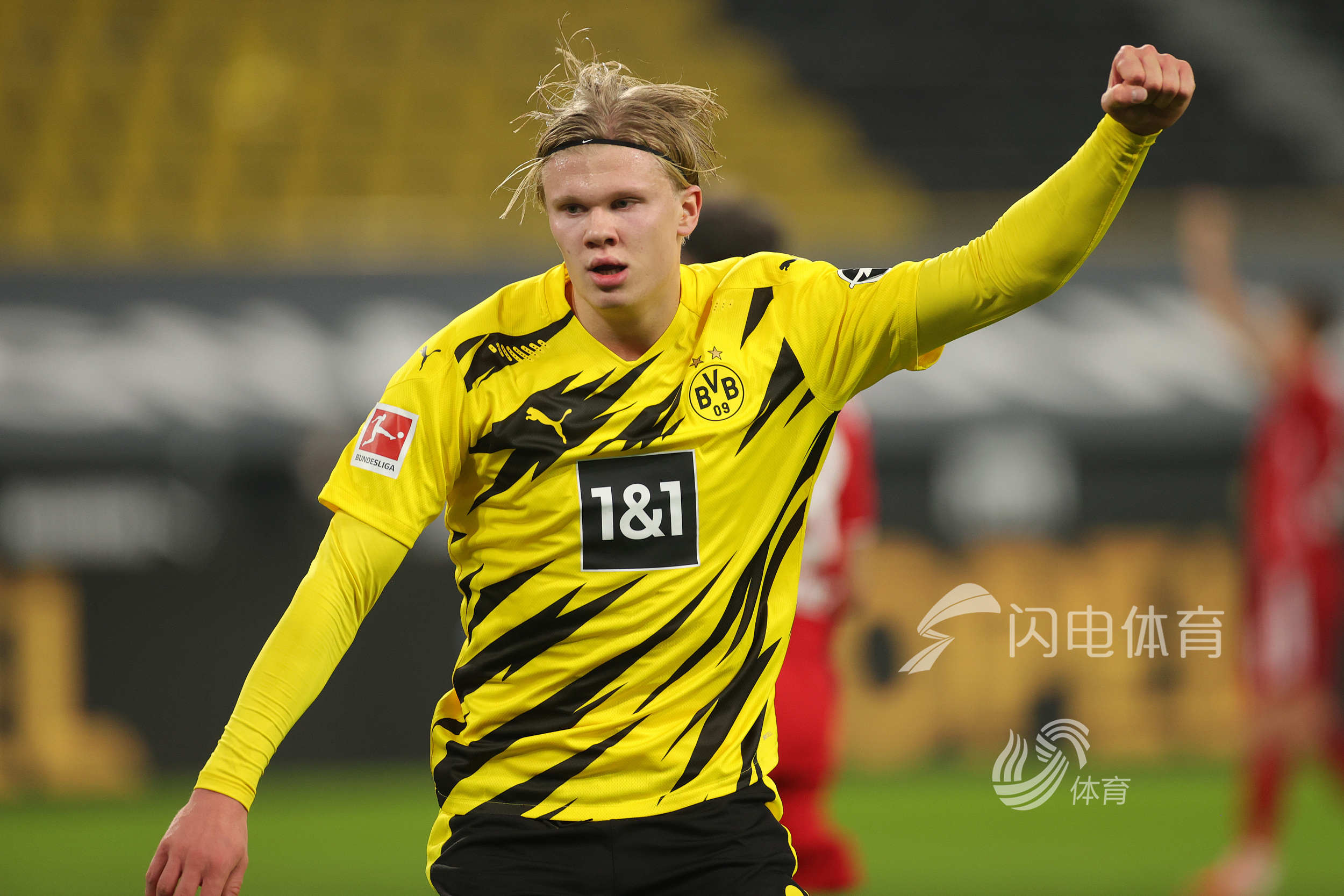 2026世界足坛不乏看点：金球奖竞争群雄并起，世界杯扩军诸强逐冠（2026足坛看点十足：金球奖群雄逐鹿，扩军世界杯诸强冲冠）