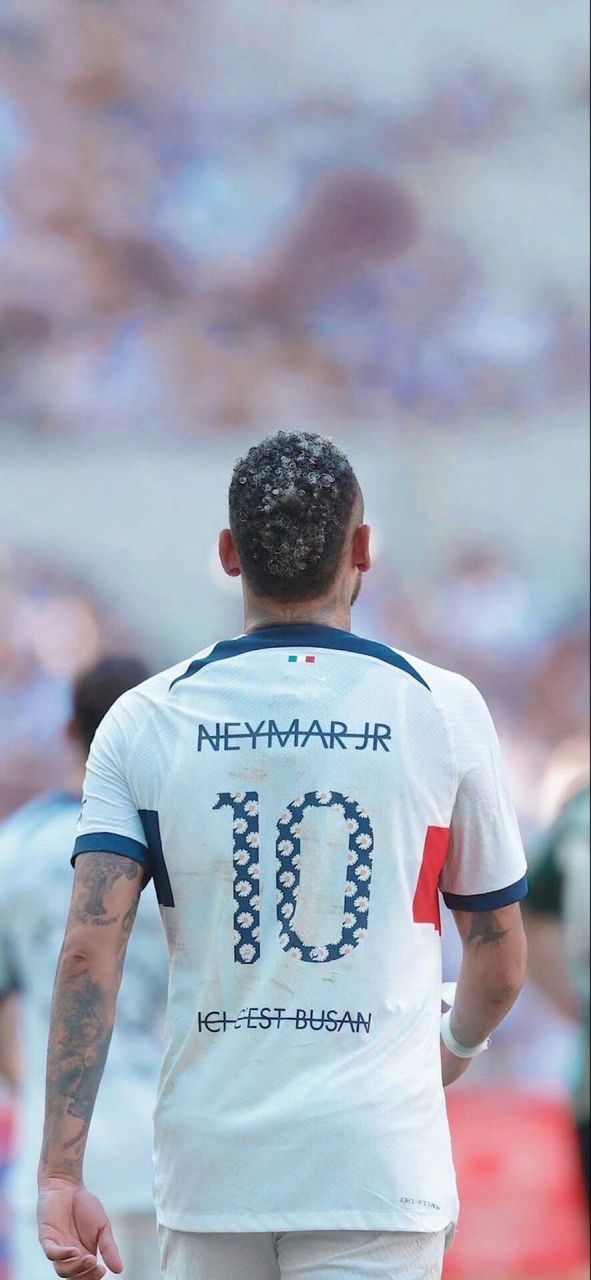 莫雷诺：若能重返西班牙队当然很好；黄潜现在西甲第二还不错（莫雷诺：若能回归西班牙队自然欣喜；黄潜暂列西甲第二令人满意）