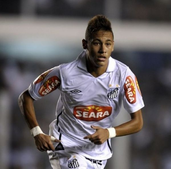 篮球勇士年轻球员表现亮眼（勇士队年轻球员大放异彩）